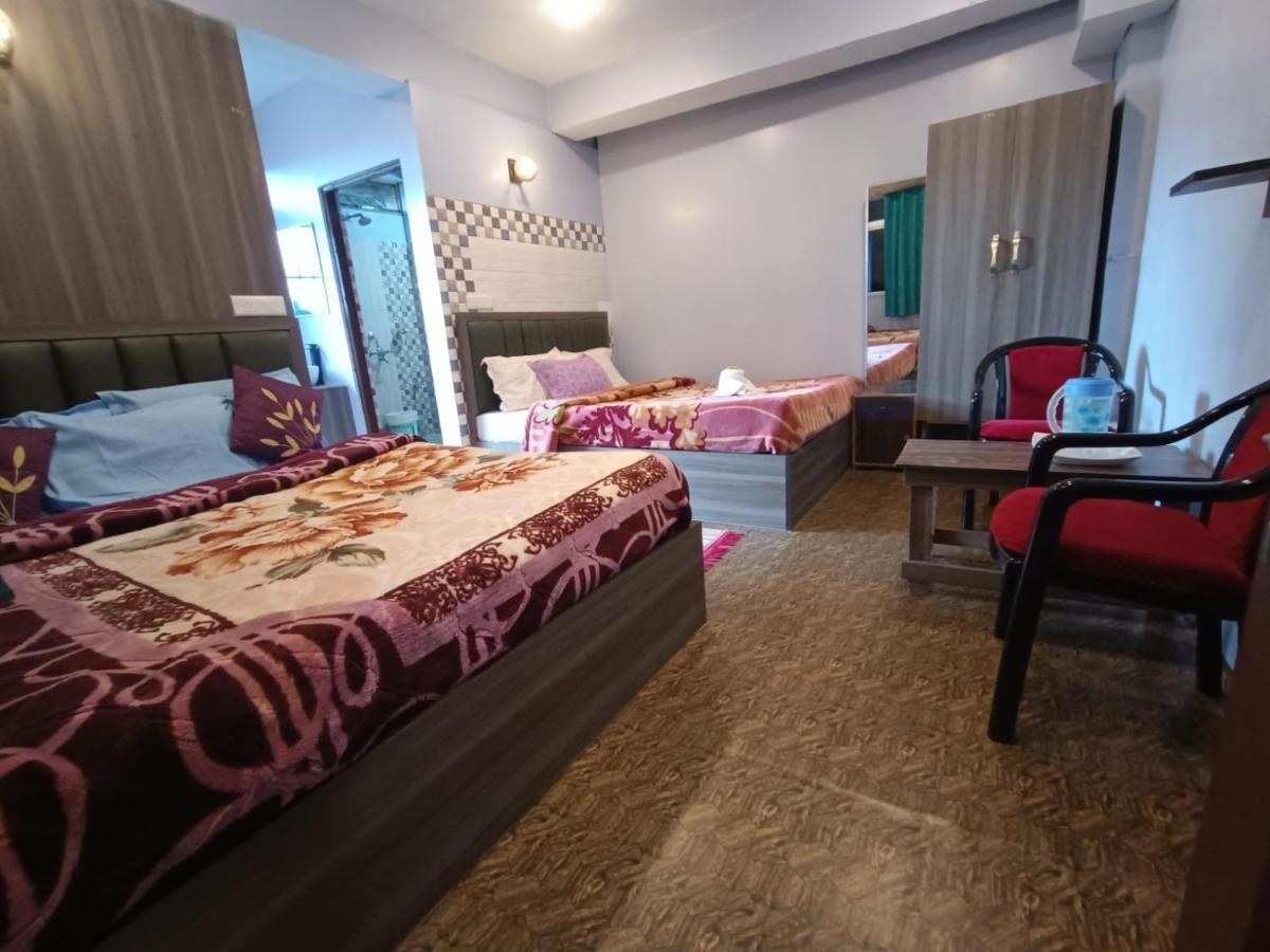 Shiv Inn Stay Darjeeling  Quarto foto